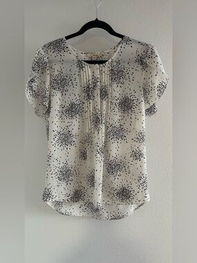Serein Ivory Floral Burst Pintuck Blouse